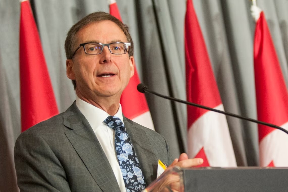 حاكم-المركزي-الكندي-يحذر-من-تصدّع-النظام-العالمي-بسبب-سياسات-واشنطن