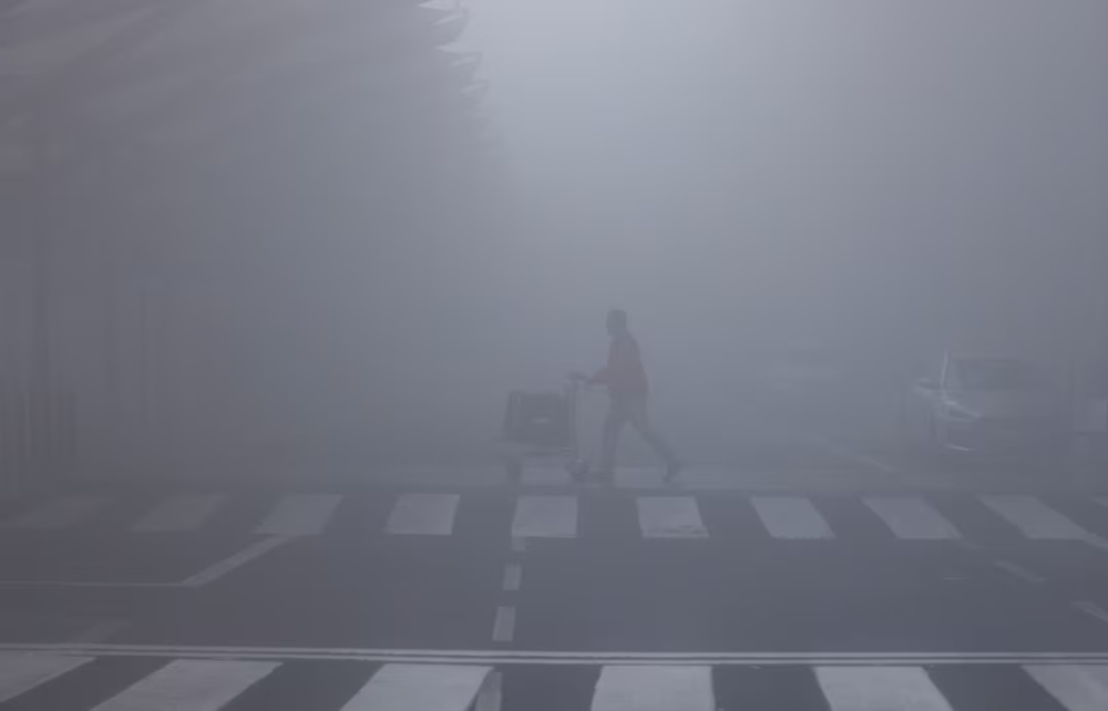 ضباب-خفيف-وتدني-مدى-الرؤية-على-أجزاء-من-5-مناطق