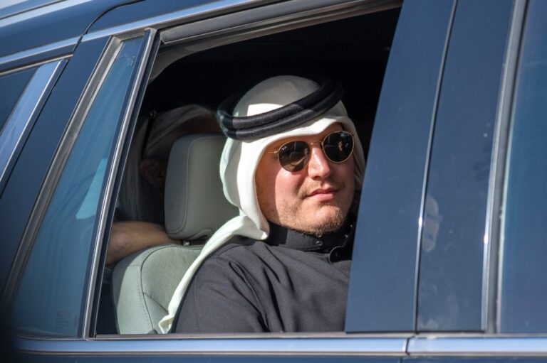 رئيس-اتحاد-الهجن-يزور-“قرية-الجنادرية”-ويشيد-بجاهزية-المركز-الإعلامي