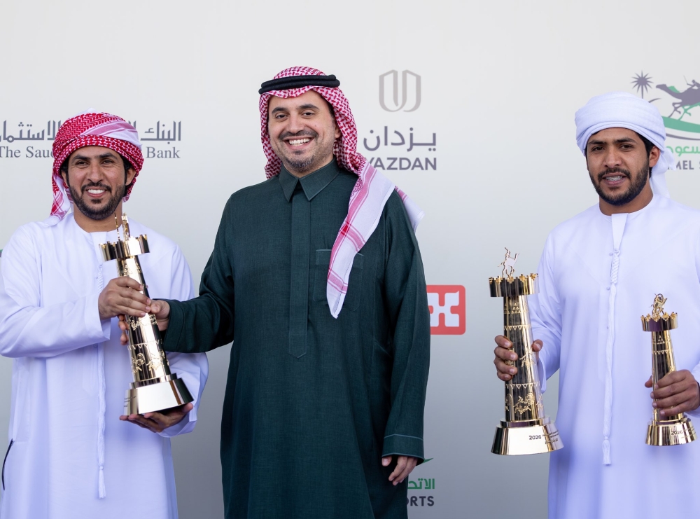 حصري.-تخطف-كأس-مهرجان-خادم-الحرمين-الشريفين