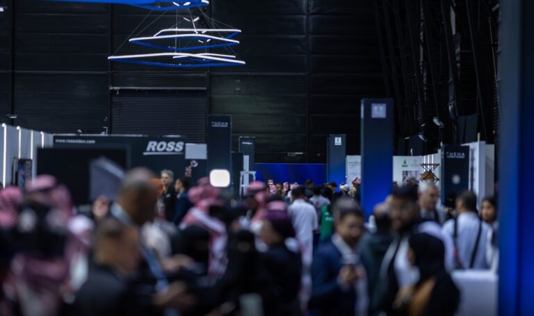 إطلاقات-عالمية-واتفاقيات-استراتيجية-في-معرض-مستقبل-الإعلام