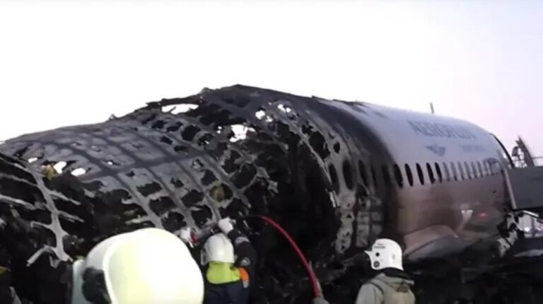 مقتل-جميع-ركابها.-تحطم-طائرة-تدريب-في-الأورال-الروسي