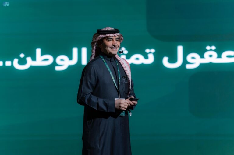 المنتدى-السعودي-للإعلام-يستعرض-أثر-موهبة-وآيسف-ببناء-القدرات-العلمية