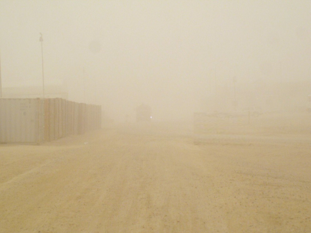 مع-رياح-نشطة.-أتربة-مثارة-على-أجزاء-من-منطقة-الرياض