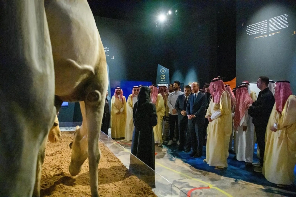 أمير-المدينة-المنورة-يفتتح-معرض-“الهجرة-على-خطى-الرسول-صلى-الله-عليه-وسلم”