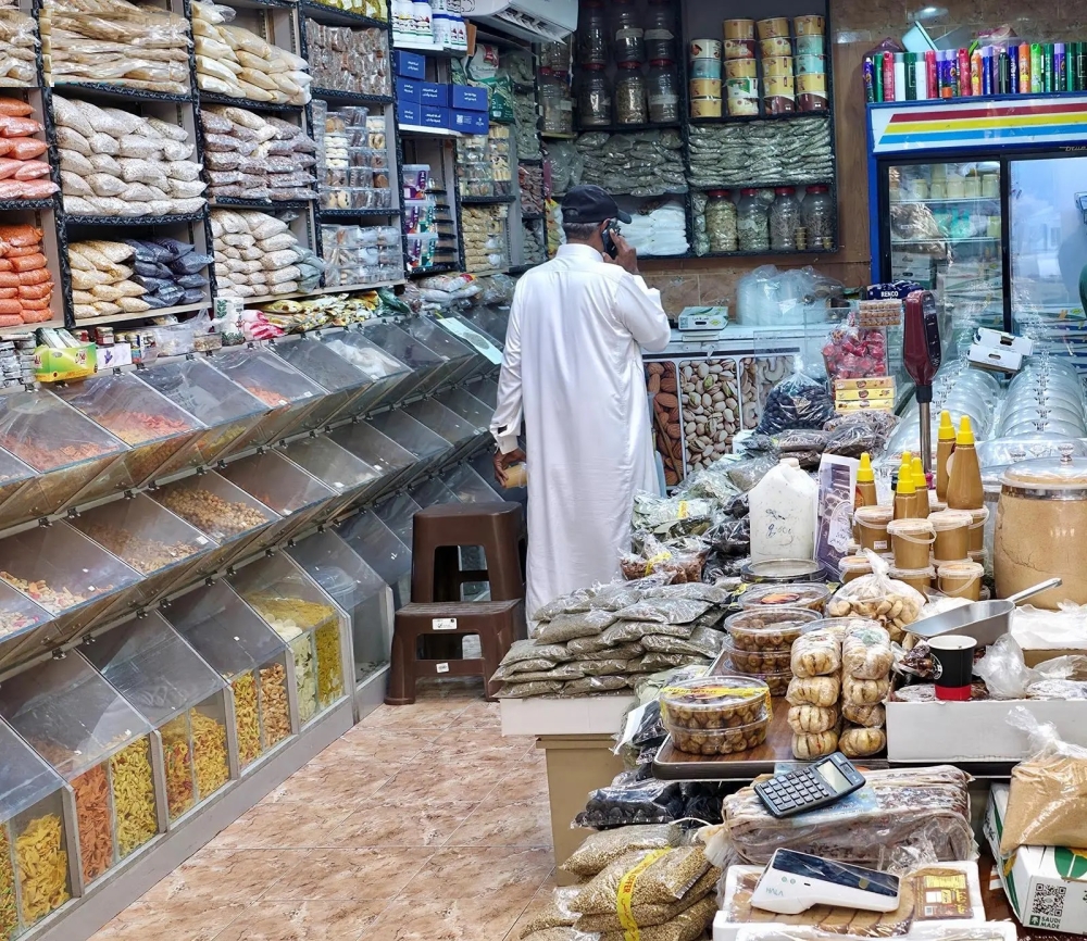 روحانية-المكان-تخيم-على-استعدادات-أهالي-مكة-المكرمة-لاستقبال-رمضان