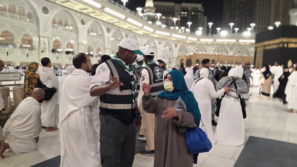 750 فردًا يباشرون أعمال الخدمة العامة في الحرمين خلال رمضان 49 750-فردًا-يباشرون-أعمال-الخدمة-العامة-في-الحرمين-خلال-رمضان