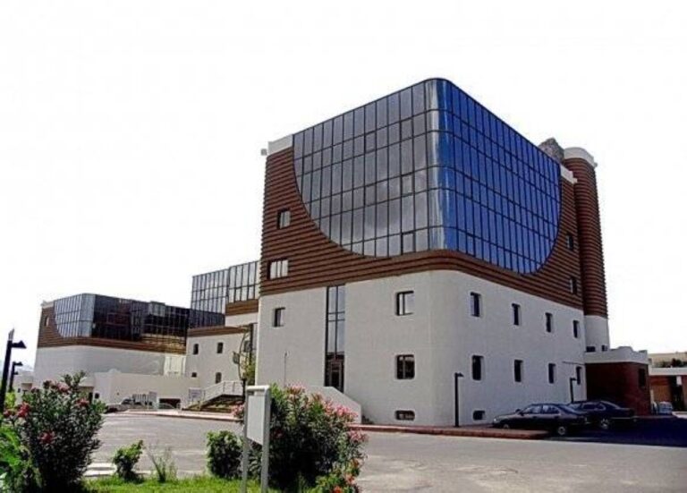 وزير-التجارة-يصدر-قرارًا-وزاريًا-بتعيين-أعضاء-مجلس-إدارة-غرفة-أبها