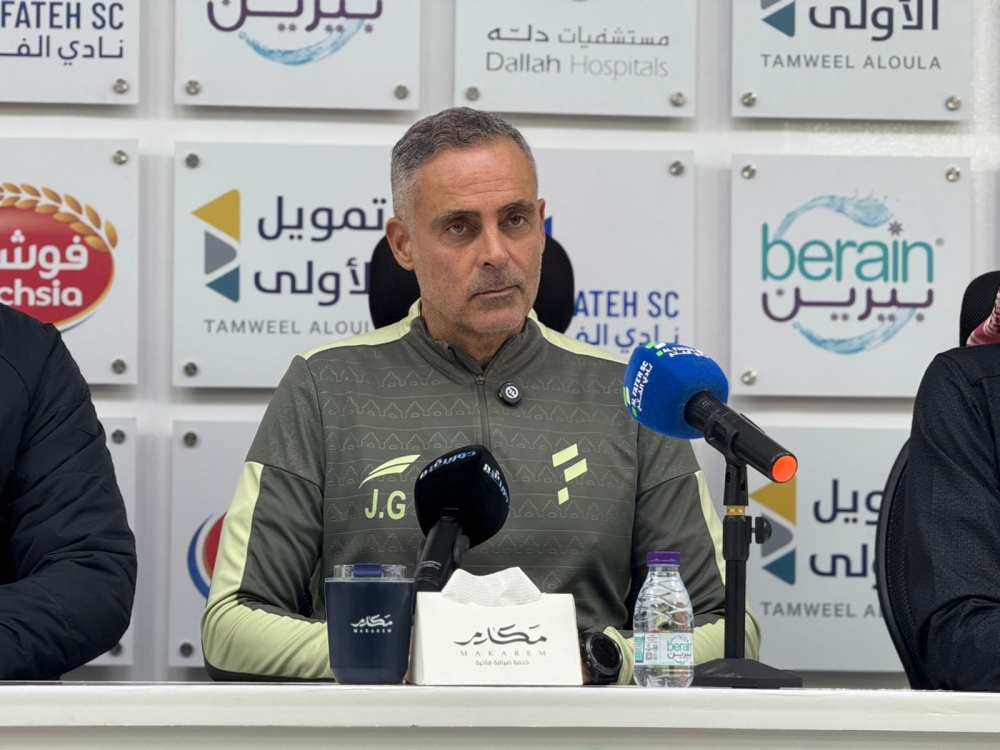 غوميز-مدرب-الفتح:-التحكيم-أثر-على-نتيجة-مباراة-الاتفاق.-واستقبلنا-أهداف-سريعة