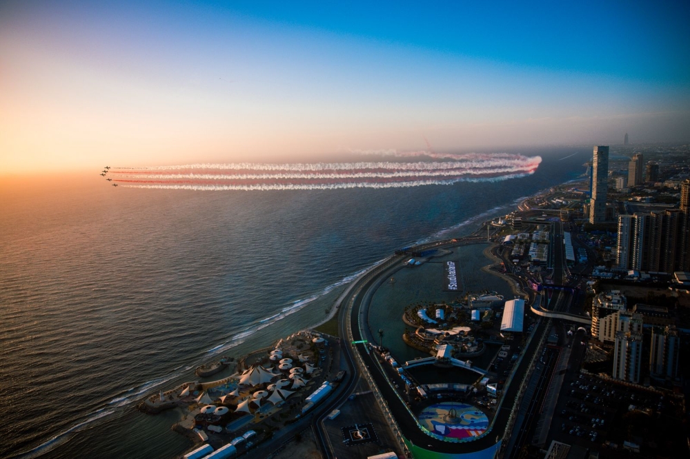 جدة تستضيف حلبة عالمية تفتح آفاق السعودية لرياضة السيارات. 50 حلبة-كورنيش-جدة.-بوابة-المملكة-نحو-رياضة-المحركات-العالمية