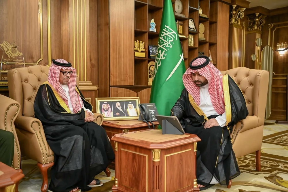 جازان: أمير المنطقة يطلق مبادرة "تراحم" لإعانة السجناء وأسرهم. 38 أمير-جازان-يدشّن-صندوق-تراحم-الوقفي-لدعم-السجناء-والمفرج-عنهم-وأسرهم