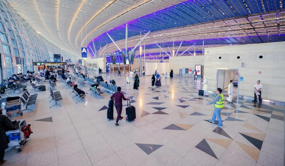 عاجل "الداخلية" تخصص الرقم 992 لتواصل الخليجيين العالقين في مطارات المملكة 36 عاجل-“الداخلية”-تخصص-الرقم-992-لتواصل-الخليجيين-العالقين-في-مطارات-المملكة