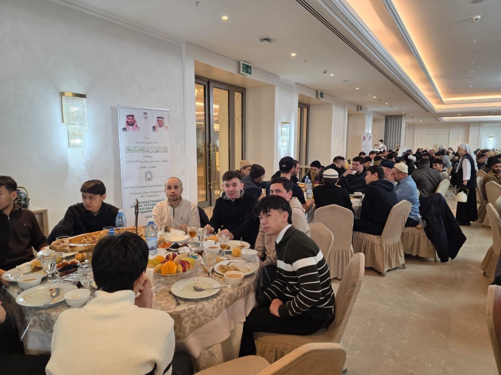 أكبر جامع في آسيا الوسطى يحتضن برنامج خادم الحرمين لتفطير الصائمين في كازاخستان 34 أكبر-جامع-في-آسيا-الوسطى-يحتضن-برنامج-خادم-الحرمين-لتفطير-الصائمين-في-كازاخستان