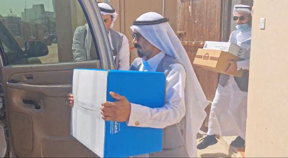 344 ألف ريال إجمالي مساعدات «العيون الخيرية» للأسر الرمضانية 31 344-ألف-ريال-إجمالي-مساعدات-«العيون-الخيرية»-للأسر-الرمضانية
