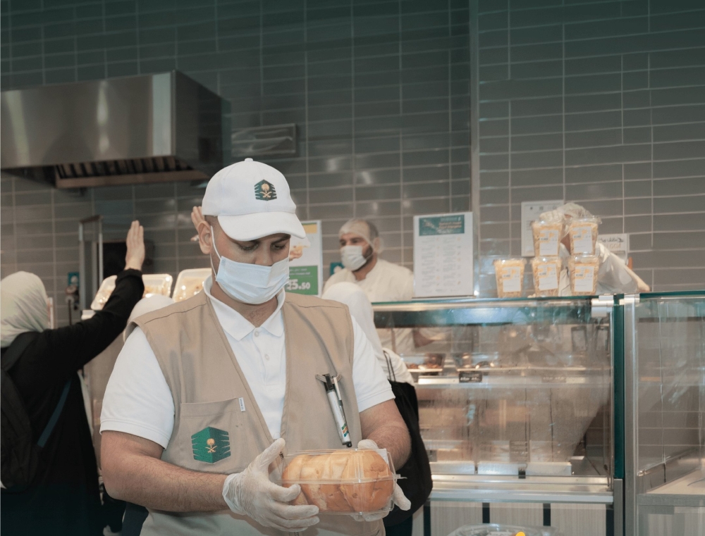 "البلديات": أكثر من 20 ألف جولة رقابية في مكة والمدينة وجدة والطائف 33 “البلديات”:-أكثر-من-20-ألف-جولة-رقابية-في-مكة-والمدينة-وجدة-والطائف