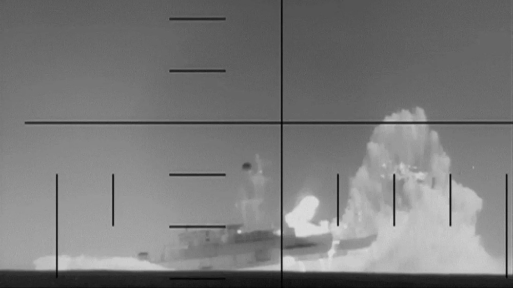 انتشال جثث 87 بحارًا من فرقاطة إيرانية أغرقتها أمريكا 9 انتشال-جثث-87-بحارًا-من-فرقاطة-إيرانية-أغرقتها-أمريكا