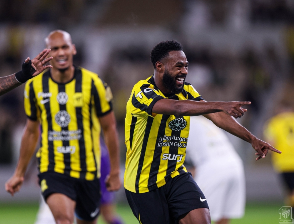 عاجل.. أول تعليق من وكيل مهند الشنقيطي على وجود مفاوضات مع الهلال لضمه في الشتوية الماضية 45 عاجل.-أول-تعليق-من-وكيل-مهند-الشنقيطي-على-وجود-مفاوضات-مع-الهلال-لضمه-في-الشتوية-الماضية