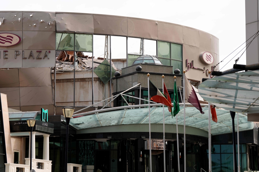 بيزشكيان: مجلس القيادة المؤقت وافق على وقف الهجمات ضد الدول المجاورة 60 بيزشكيان:-مجلس-القيادة-المؤقت-وافق-على-وقف-الهجمات-ضد-الدول-المجاورة