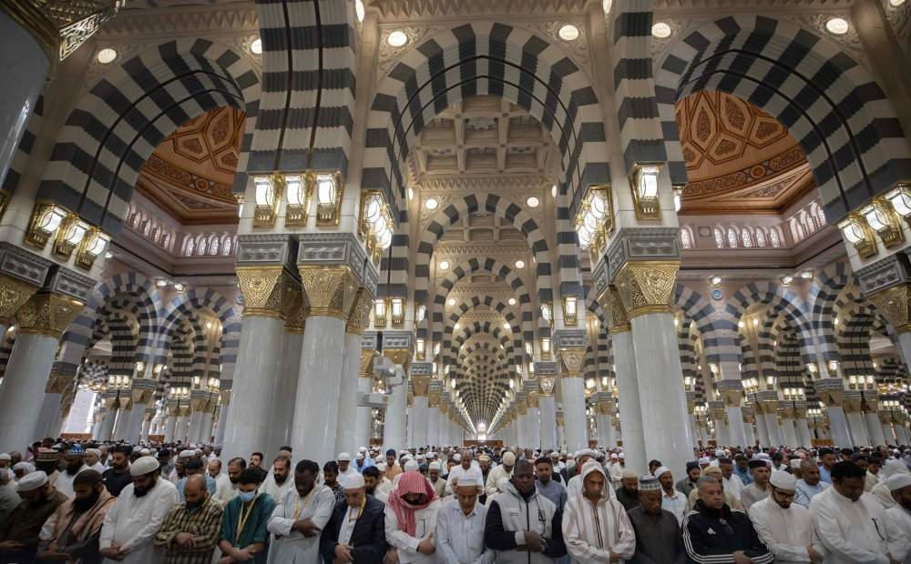 المسجد النبوي يجهز الخدمات لاستقبال 3200 معتكف ومعتكفة بالعشر الأواخر 1 المسجد-النبوي-يجهز-الخدمات-لاستقبال-3200-معتكف-ومعتكفة-بالعشر-الأواخر