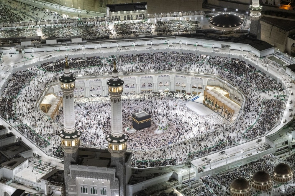 96 مليون قاصد للحرمين الشريفين خلال العشرين الأولى من رمضان 32 96-مليون-قاصد-للحرمين-الشريفين-خلال-العشرين-الأولى-من-رمضان