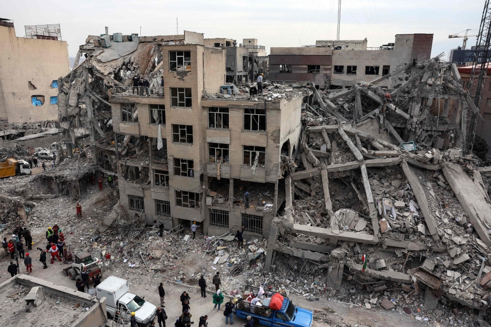 الجيش الأمريكي: قصفنا نحو 6 آلاف هدف منذ بدء الحرب على إيران 58 الجيش-الأمريكي:-قصفنا-نحو-6-آلاف-هدف-منذ-بدء-الحرب-على-إيران