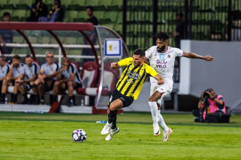 الخلود يواصل كتابة التاريخ .. ويستعد لنصف نهائي كأس الملك بحضور جماهيري وصناع محتوى عالميين 12 الخلود-يواصل-كتابة-التاريخ.-ويستعد-لنصف-نهائي-كأس-الملك-بحضور-جماهيري-وصناع-محتوى-عالميين