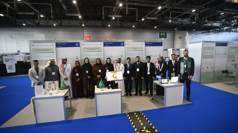 "الصحة القابضة" تتألق بـ 12 جائزة في معرض جنيف للاختراعات. 2 الصحة-القابضة-تقتنص-12-ميدالية-دولية-للابتكارات-في-معرض-جنيف-للاختراعات