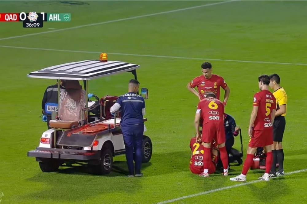 ضربة للاعب القادسية.. وليد الأحمد يودّع الموسم بإصابة الرباط الصليبي. 49 عاجل.-القادسية-يعلن-إصابة-وليد-الأحمد-بقطع-في-الرباط-الصليبي-وخضوعه-لعملية-جراحية