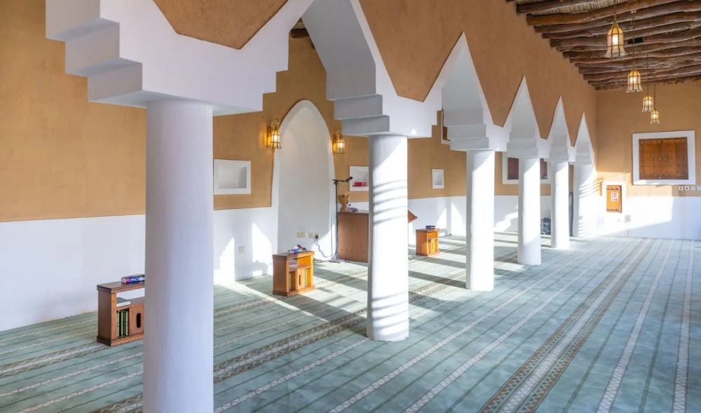 قصر الشريعة: تحفة معمارية تعود للحياة بلمسة عصرية. 25 تجديد-مسجد-قصر-الشريعة.-أصالة-معمارية-واستدامة-حديثة