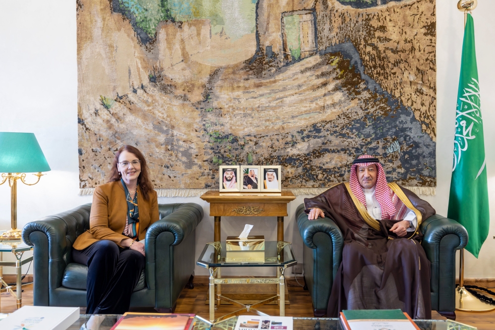 "الخريجي" يناقش تطورات المنطقة مع القائم بالأعمال بالسفارة الأمريكية 2 “الخريجي”-يناقش-تطورات-المنطقة-مع-القائم-بالأعمال-بالسفارة-الأمريكية