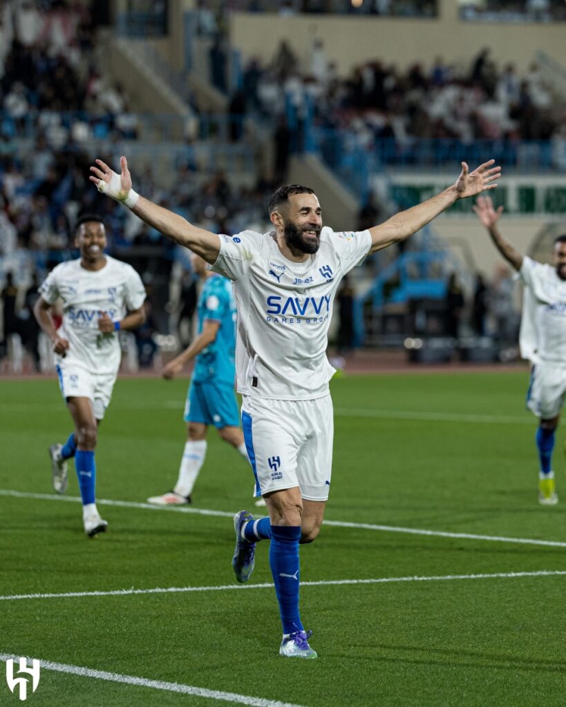 عقدة الأهلي تطارد بنزيما قبل قمة الكأس.. اختبار حاسم مع الهلال 42 عقدة-الأهلي-تطارد-بنزيما-قبل-قمة-الكأس.-اختبار-حاسم-مع-الهلال