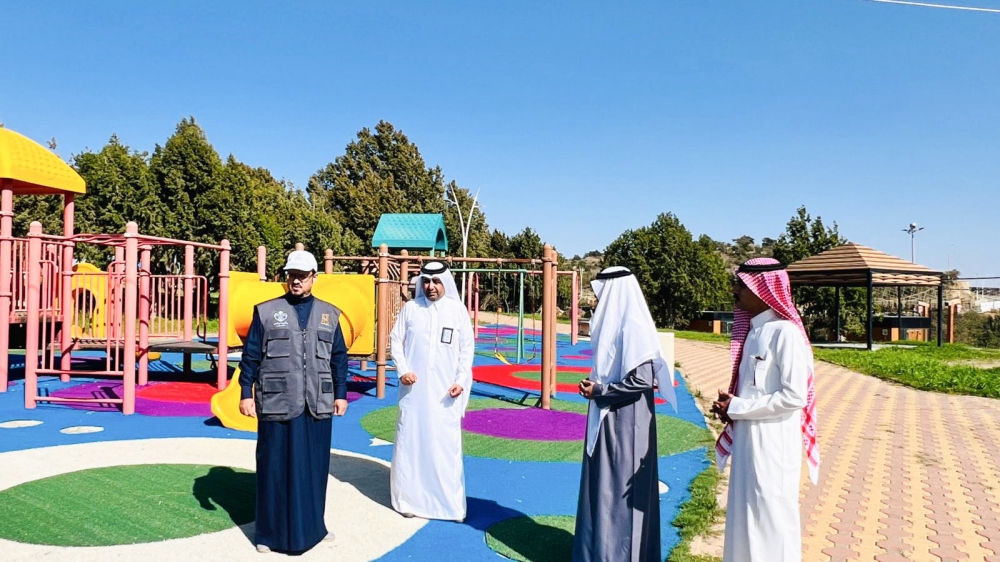أمين الباحة يتابع أعمال تجهيز المنتزهات والحدائق لعيد الفطر 36 أمين-الباحة-يتابع-أعمال-تجهيز-المنتزهات-والحدائق-لعيد-الفطر