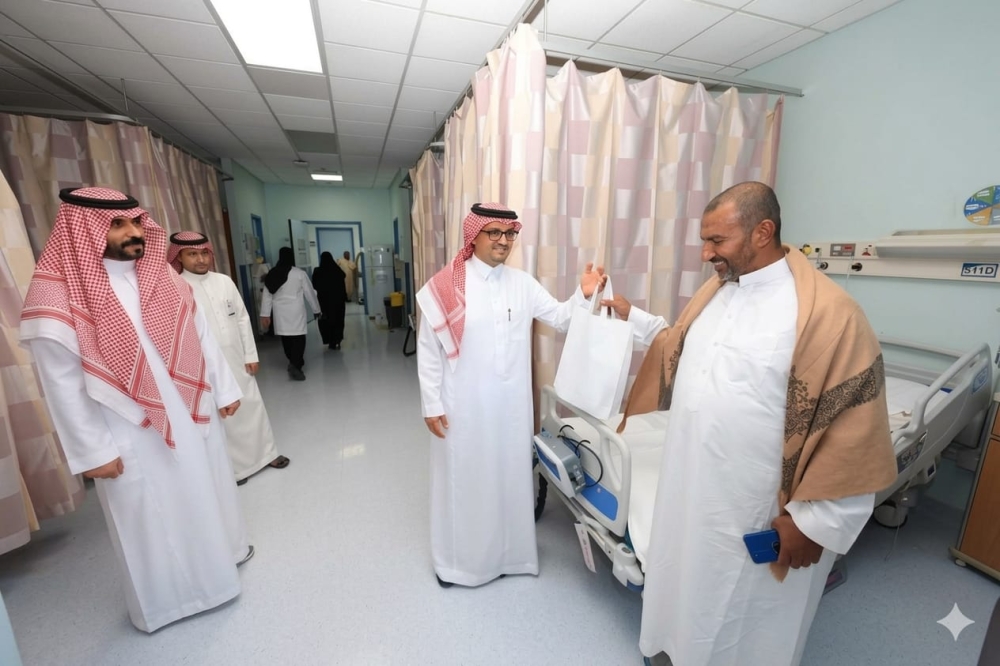 مدينة الملك سعود الطبية تشارك المرضى المنومين فرحة عيد الفطر 2 مدينة-الملك-سعود-الطبية-تشارك-المرضى-المنومين-فرحة-عيد-الفطر