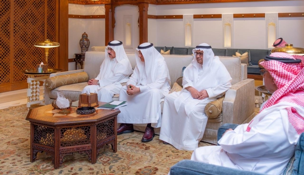 ولي العهد يبحث تطورات الأوضاع الإقليمية والدولية مع رئيس أوكرانيا 35 ولي-العهد-يبحث-تطورات-الأوضاع-الإقليمية-والدولية-مع-رئيس-أوكرانيا