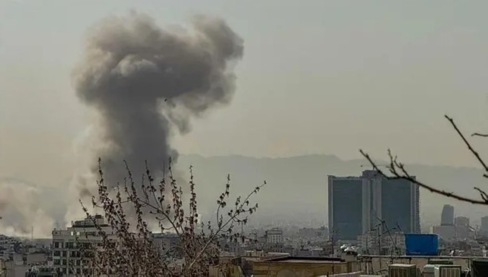 غارات جوية تستهدف مصنعين رئيسيين للصلب في إيران 10 غارات-جوية-تستهدف-مصنعين-رئيسيين-للصلب-في-إيران