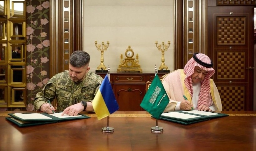 المملكة وأوكرانيا توقعان مذكرة ترتيبات في مجال المشتريات الدفاعية 8 المملكة-وأوكرانيا-توقعان-مذكرة-ترتيبات-في-مجال-المشتريات-الدفاعية