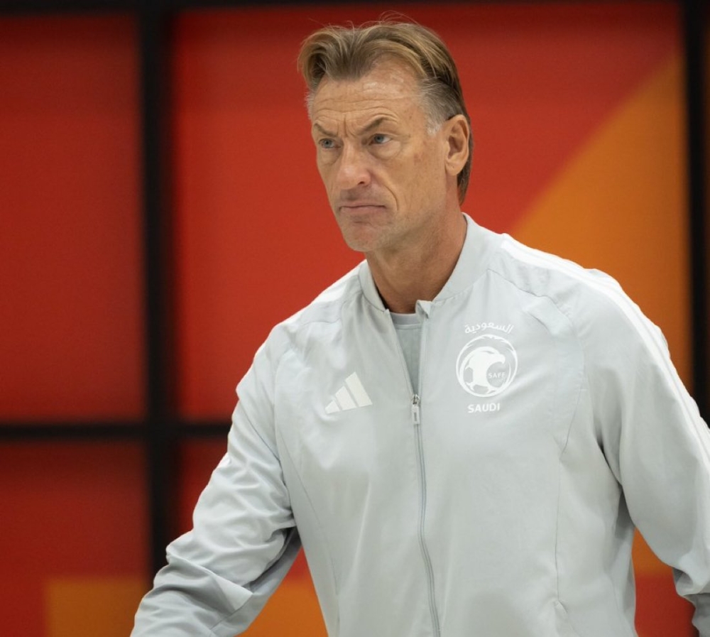 عاجل.. قرار من رينارد بشأن حارس الأخضر أمام صربيا بعد خطأ العقيدي أمام مصر 12 عاجل.-قرار-من-رينارد-بشأن-حارس-الأخضر-أمام-صربيا-بعد-خطأ-العقيدي-أمام-مصر