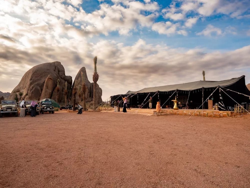 محمية رملة في حائل.. وجهة صحراوية تمزج بين المغامرة والسكينة 13 محمية-رملة-في-حائل.-وجهة-صحراوية-تمزج-بين-المغامرة-والسكينة