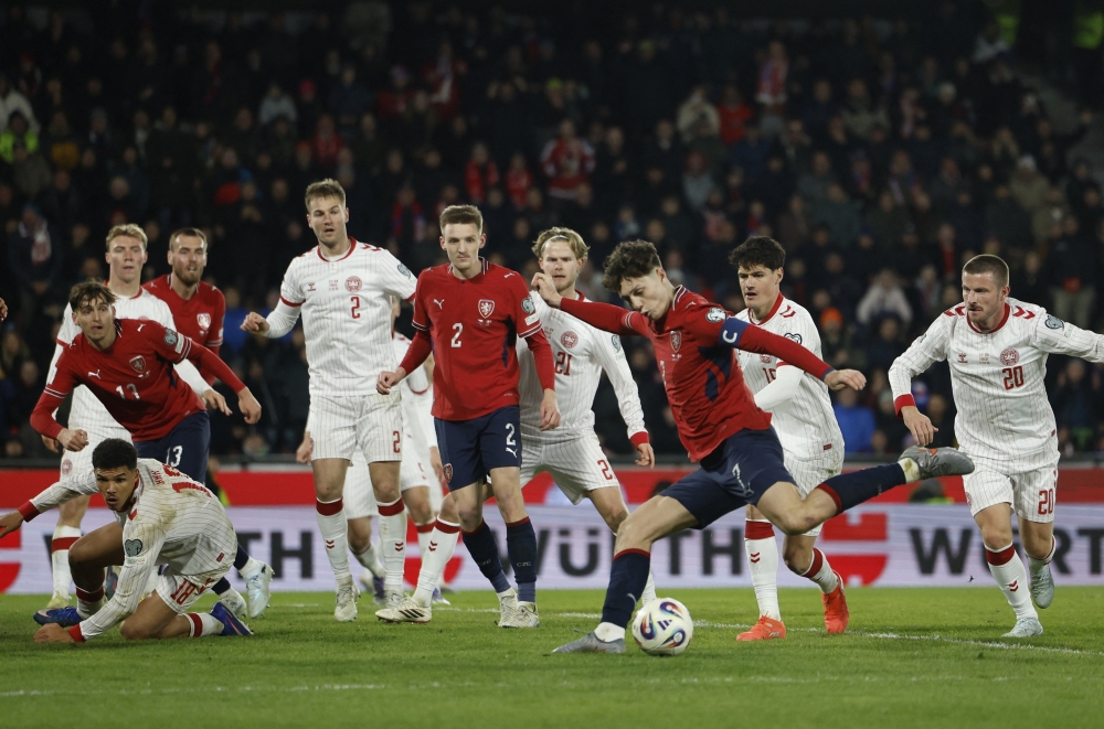 التشيك تعود لـ كأس العالم بعد غياب 20 عاماً بعد الفوز أمام الدنمارك 47 التشيك-تعود-لـ-كأس-العالم-بعد-غياب-20-عاماً-بعد-الفوز-أمام-الدنمارك