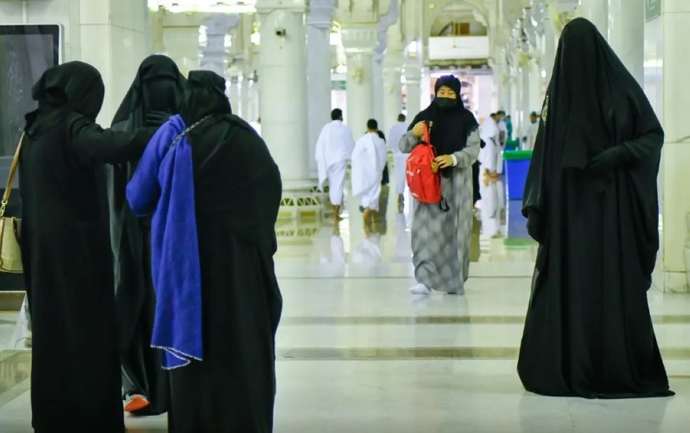 109 آلاف مستفيدة من البرامج والخدمات النسائية بالمسجد الحرام 7 109-آلاف-مستفيدة-من-البرامج-والخدمات-النسائية-بالمسجد-الحرام