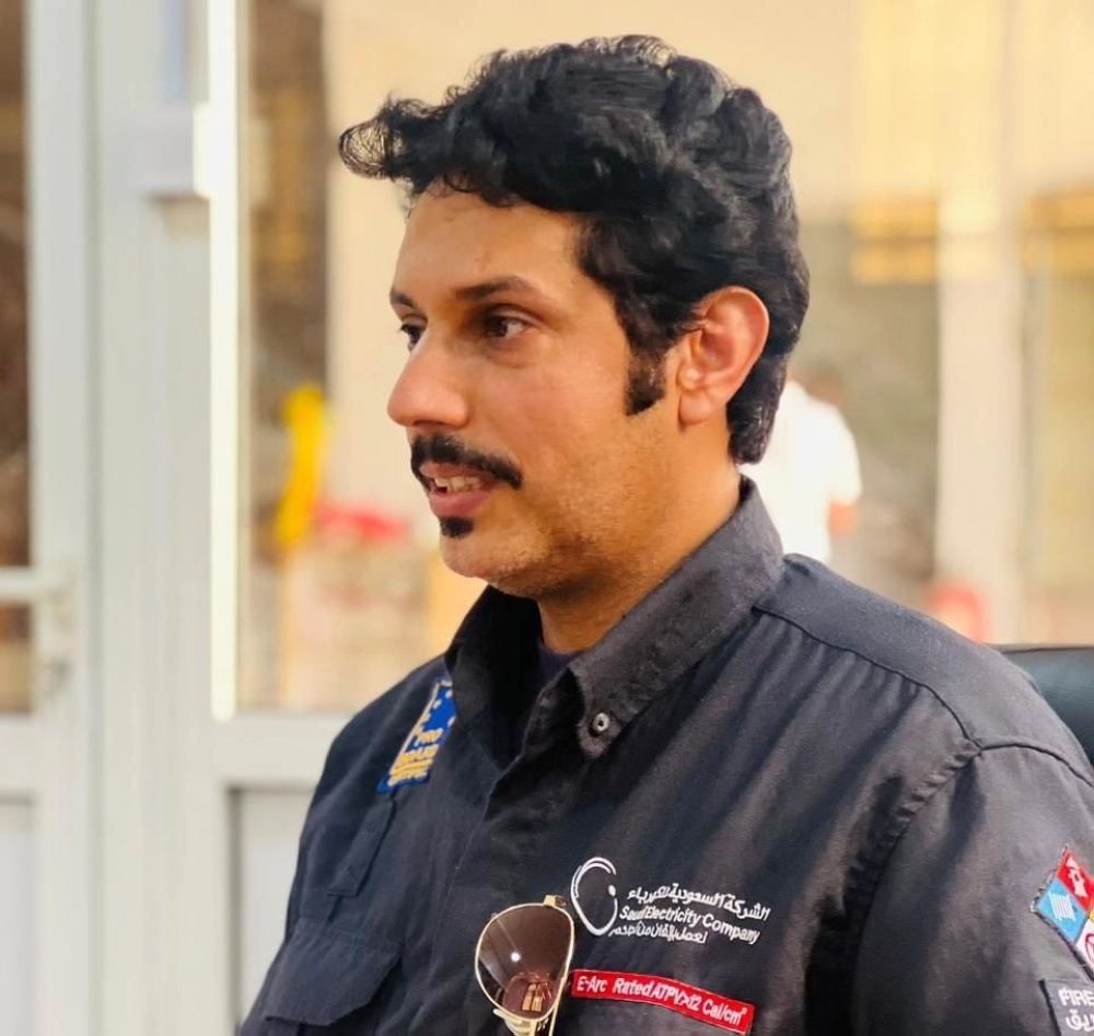 استُشهد في الهجمات الإجرامية.. "الطاقة" تنعى شهيد الواجب جراح الخالدي 33 استُشهد-في-الهجمات-الإجرامية.-“الطاقة”-تنعى-شهيد-الواجب-جراح-الخالدي