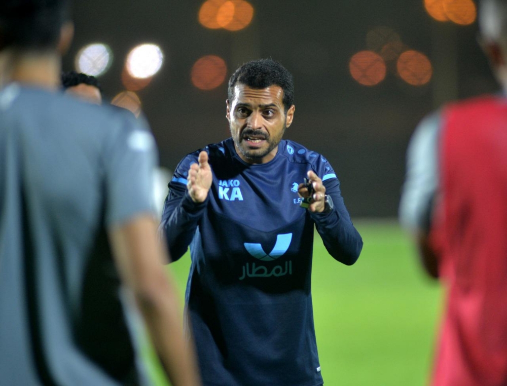 العطوي يفتح النار: عروض "غير جادة" ومقابل مالي مخجل.. والمدرب الأجنبي في الواجهة! 42 العطوي-يفتح-النار:-عروض-“غير-جادة”-ومقابل-مالي-مخجل.-والمدرب-الأجنبي-في-الواجهة!