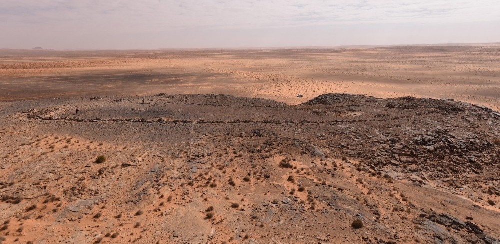 طائرات صحراوية ومصايد.. ما سر الهياكل الحجرية الغامضة غرب المملكة؟ 23 طائرات-صحراوية-ومصايد.-ما-سر-الهياكل-الحجرية-الغامضة-غرب-المملكة؟