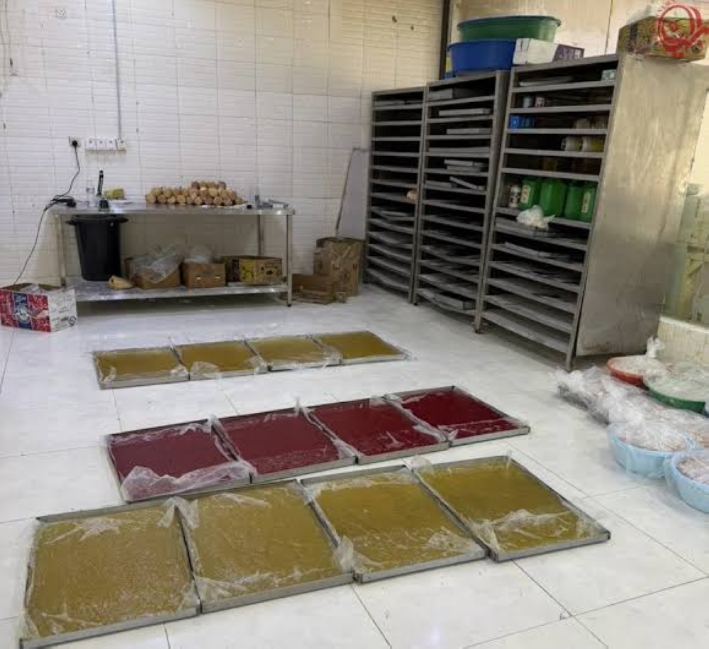 جدة.. غلق 52 موقعًا مخالفًا ورصد 70 طنًا من المواد الفاسدة 31 جدة.-غلق-52-موقعًا-مخالفًا-ورصد-70-طنًا-من-المواد-الفاسدة