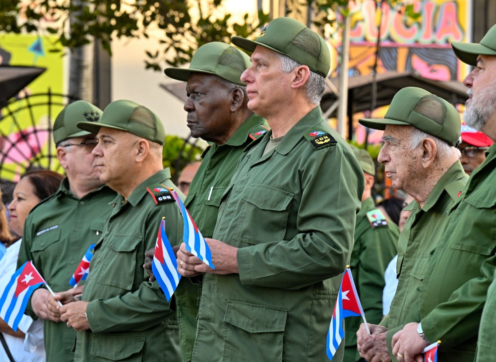 بعد فنزويلا وإيران.. الرئيس الكوبي يؤكد الاستعداد لهجوم أمريكي محتمل 9 بعد-فنزويلا-وإيران.-الرئيس-الكوبي-يؤكد-الاستعداد-لهجوم-أمريكي-محتمل