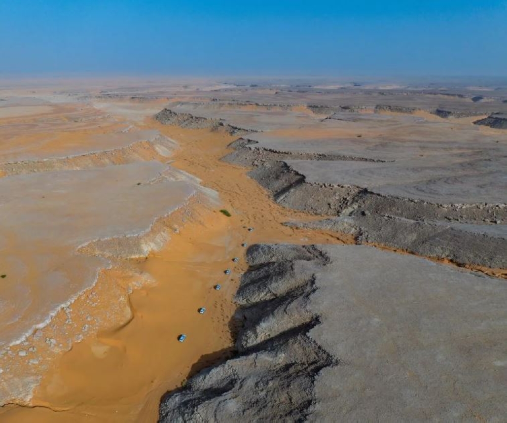 مسار كندة السياحي.. مشاهد طبيعية فريدة في محمية عروق بني معارض 11 مسار-كندة-السياحي.-مشاهد-طبيعية-فريدة في-محمية-عروق-بني-معارض