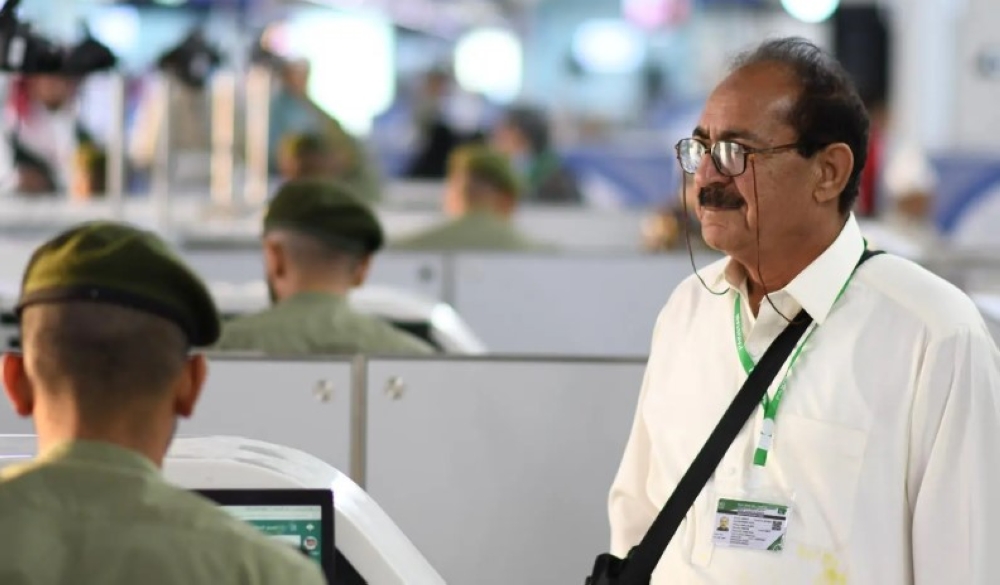 وصول أولى رحلات حجاج باكستان إلى المدينة المنورة وسط تسهيلات متكاملة 62 وصول-أولى-رحلات-حجاج-باكستان-إلى-المدينة-المنورة-وسط-تسهيلات-متكاملة