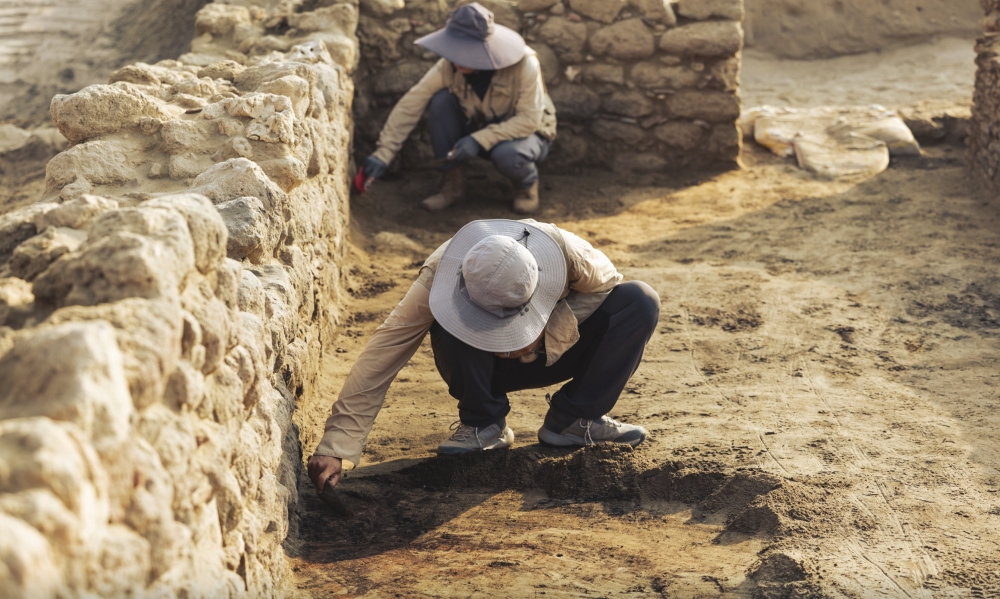 بقايا مسجد وامتدادات معمارية.. اكتشافات أثرية جديدة في موقع السرين 24 بقايا-مسجد-وامتدادات-معمارية.-اكتشافات-أثرية-جديدة-في-موقع-السرين