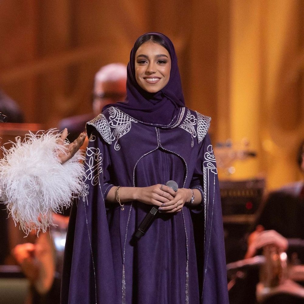 الفنانة زينة عماد تخص "اليوم" في حوار قبل حفلتيها القادمة 42 الفنانة-زينة-عماد-تخص-“اليوم”-في-حوار-قبل-حفلتيها-القادمة