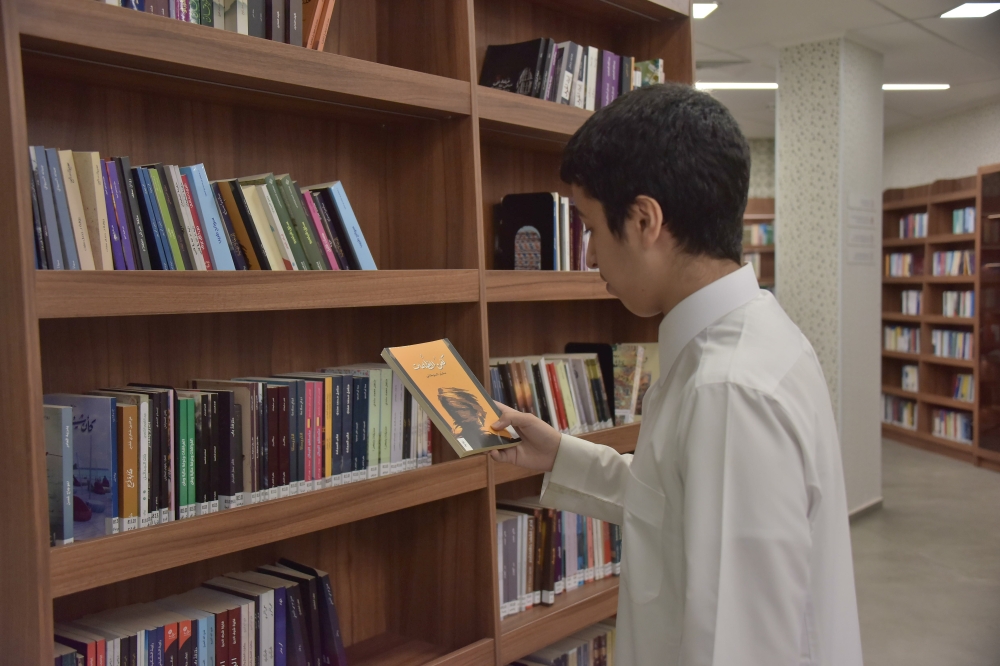 في اليوم العالمي للكتاب.. «اليوم» ترصد تحولات القراءة بالمجتمع 27 في-اليوم-العالمي-للكتاب.-«اليوم»-ترصد-تحولات-القراءة-بالمجتمع